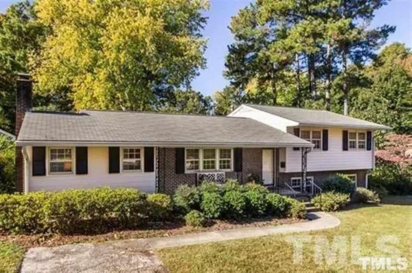 $2,300 | 303 West Cornwall Road, Cary, NC 27511
