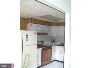7606 Sherwood Road Philadelphia, PA 19151 - Photo 4 of 5 Gallery Image 4