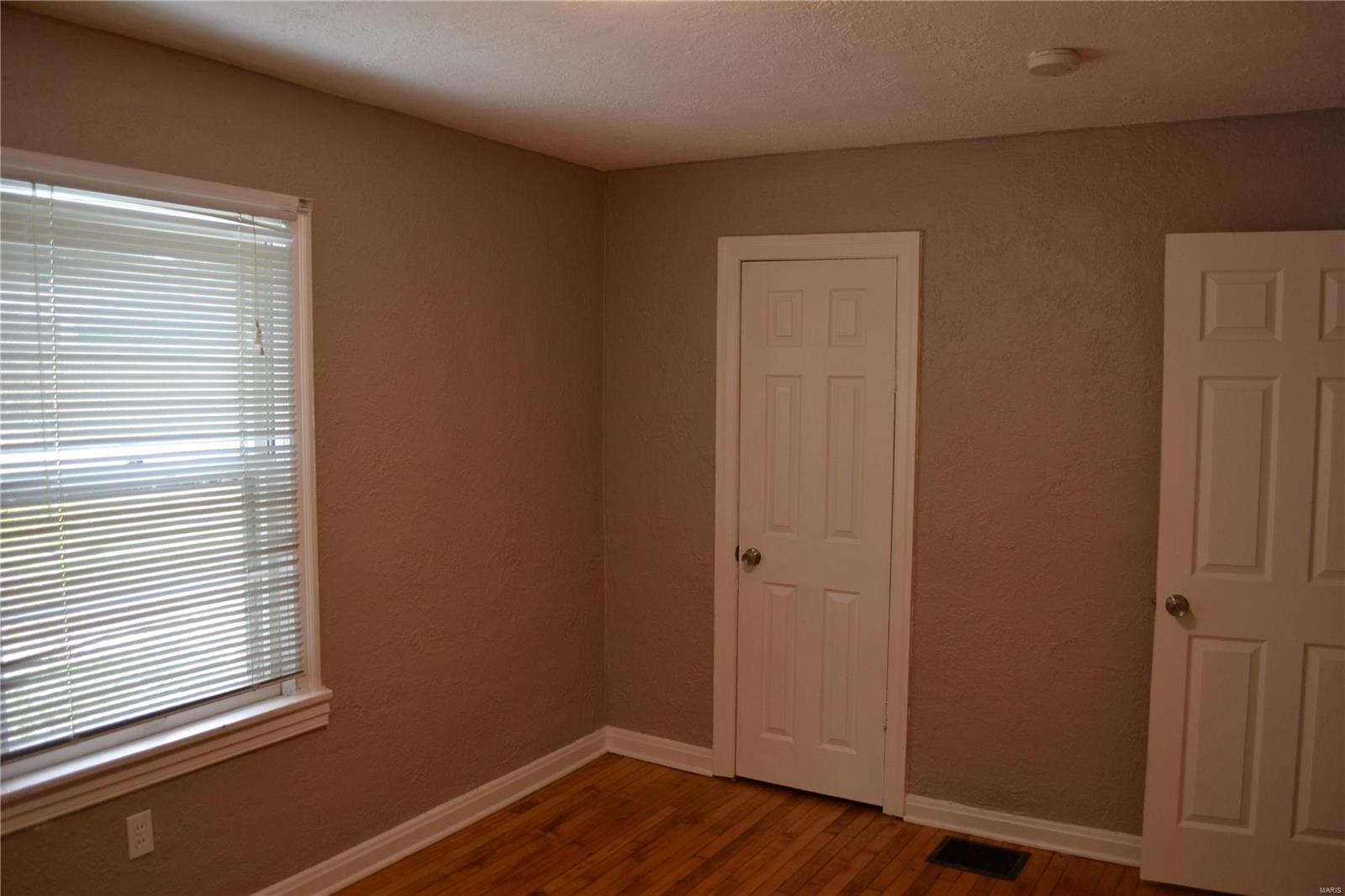 2756 Yaeger Road St. Louis, MO 63129 - Photo 14 of 27 Gallery Image 14