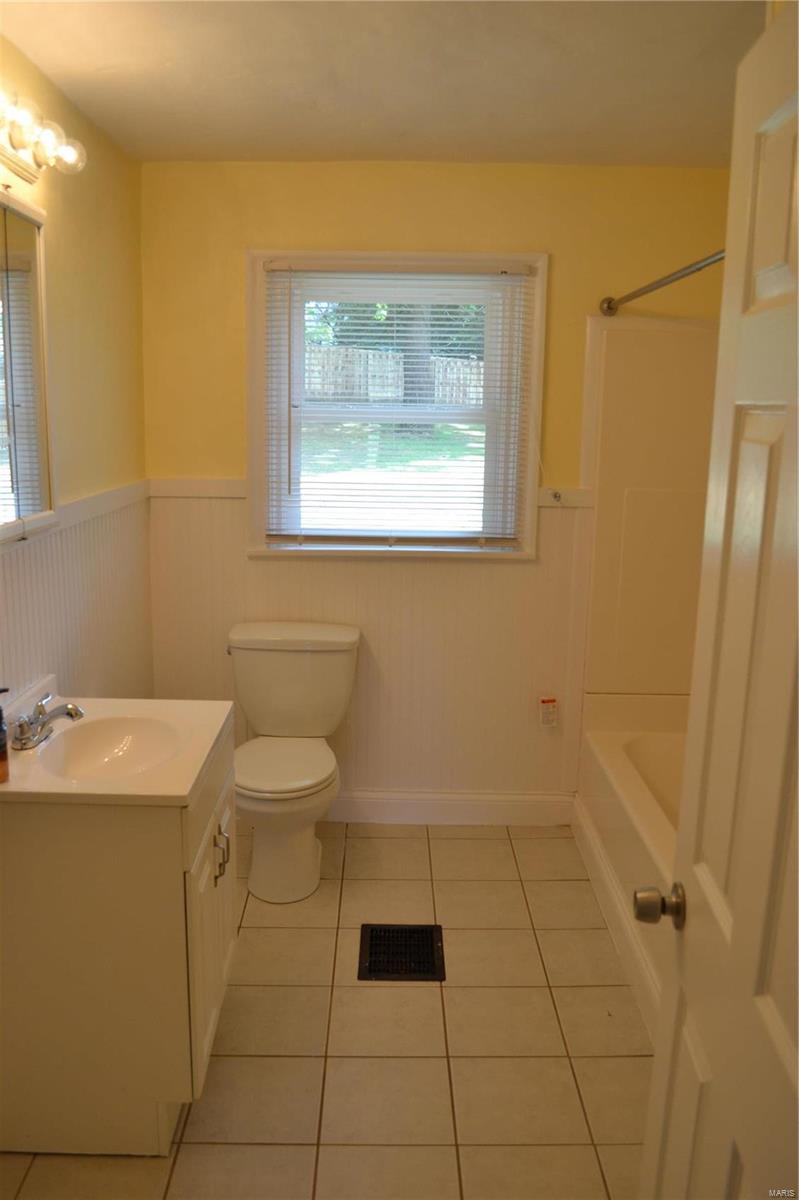 2756 Yaeger Road St. Louis, MO 63129 - Photo 16 of 27 Gallery Image 16