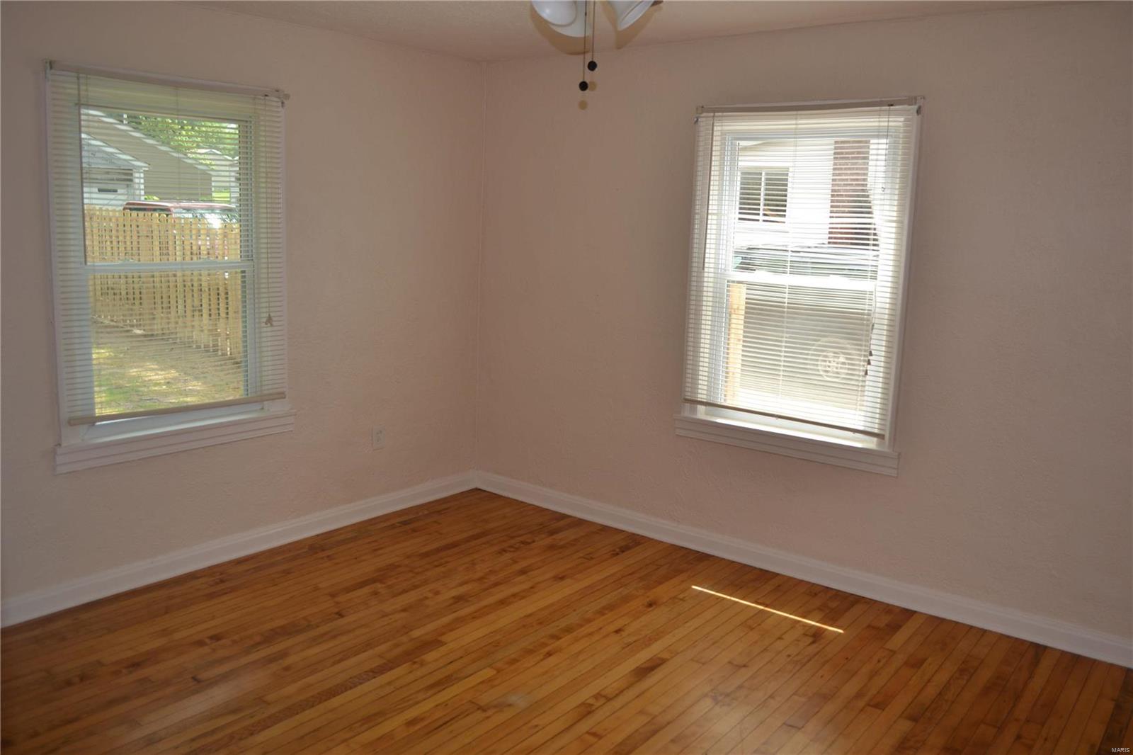2756 Yaeger Road St. Louis, MO 63129 - Photo 10 of 27 Gallery Image 10