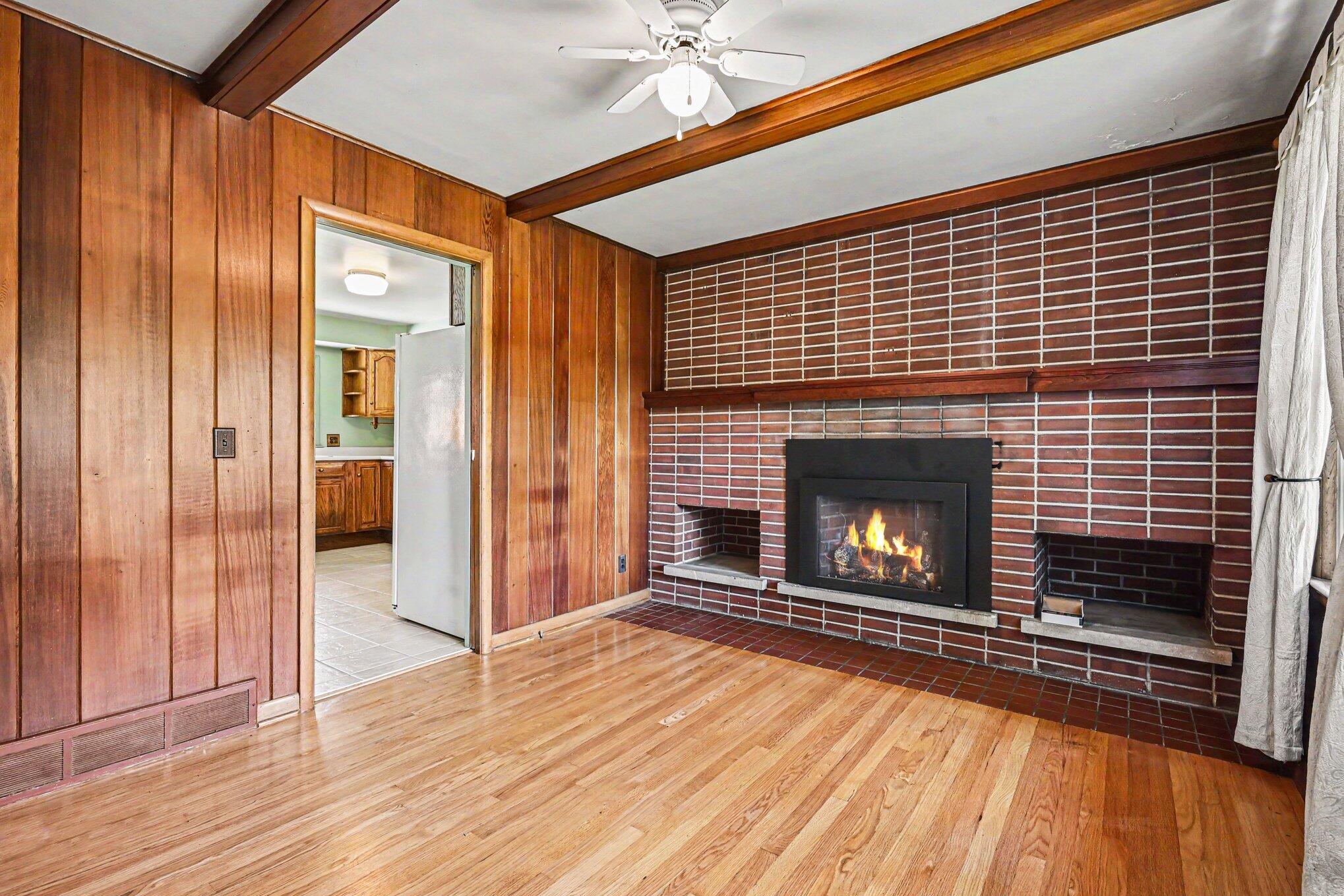 2556 Angling Road Kalamazoo, MI 49008 - Photo 8 of 26 008_file_7826