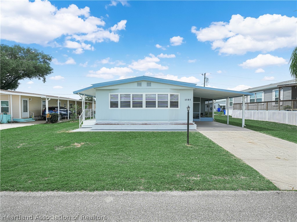 1505 Caribbean Road Sebring, FL 33870 - Photo 2 of 34 Gallery Image 2