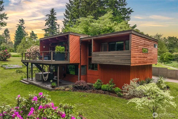 $899,999 | 16226 Southeast 231st Street, Kent, WA 98042