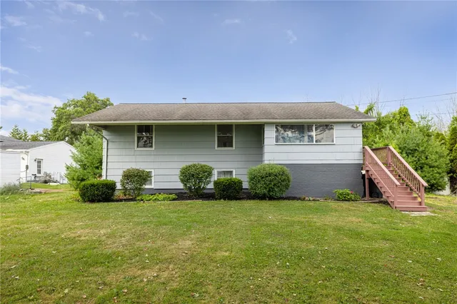 $210,000 | 711 Hamlin Parma Townline Road, Hamlin, NY 14468