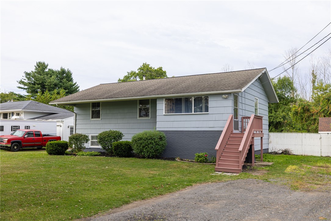 711 Hamlin Parma Townline Road Hamlin, NY 14468 - Photo 2 of 25