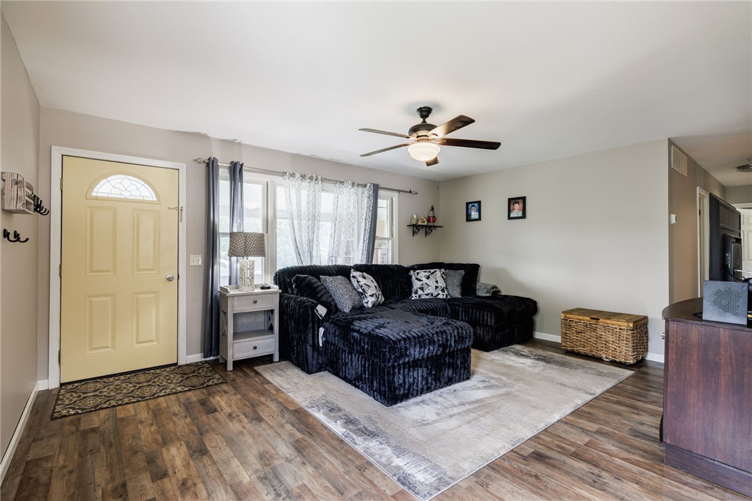 711 Hamlin Parma Townline Road Hamlin, NY 14468 - Photo 5 of 25