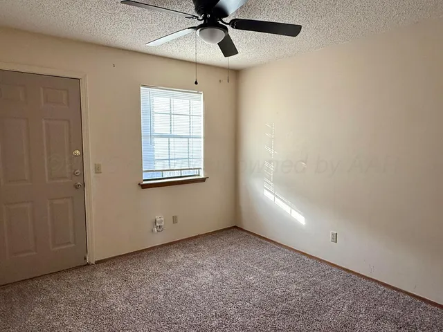 $1,025 | 527 North Meredith Avenue, Dumas, TX 79029