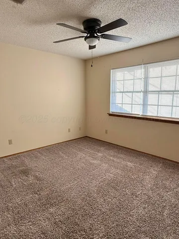 $1,025 | 527 North Meredith Avenue, Dumas, TX 79029