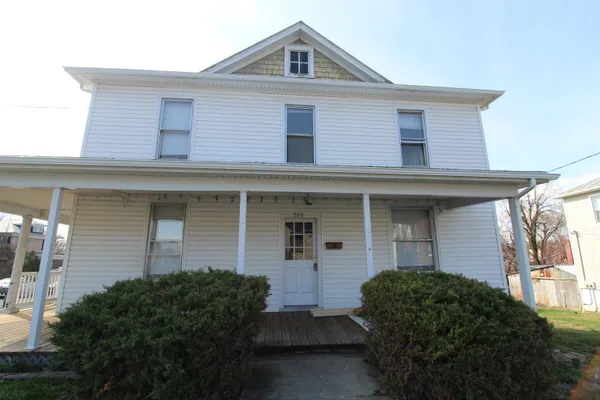 $1,400 | 309 Chicago Avenue, Harrisonburg, VA 22802