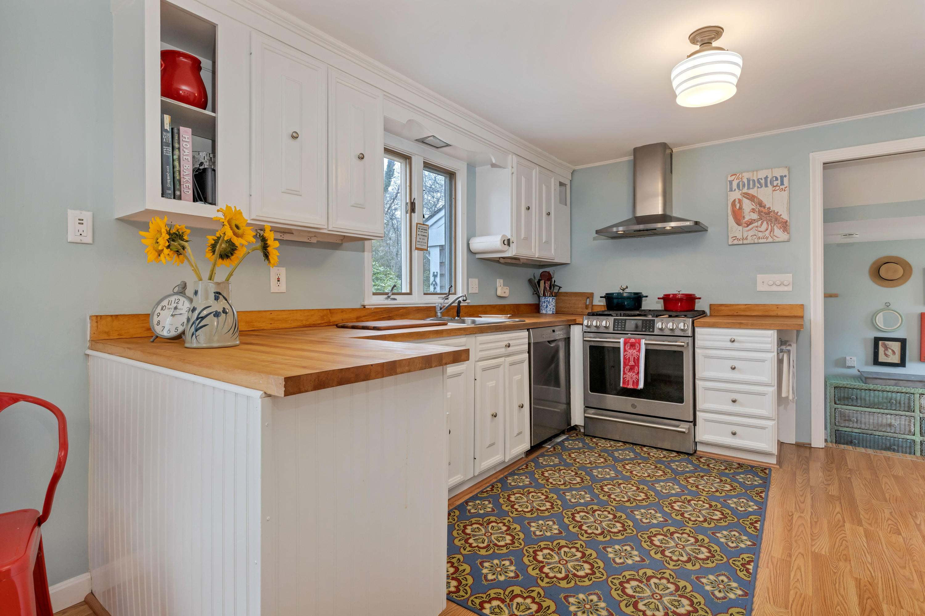 22 Nickerson Road Orleans, MA 02653 - Photo 8 of 30 22NicLR-11