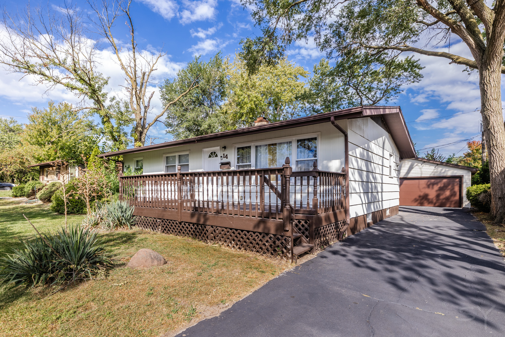 14 Arrowhead Drive Thornton, IL 60476 - Photo 2 of 26 a view of a house with a yard