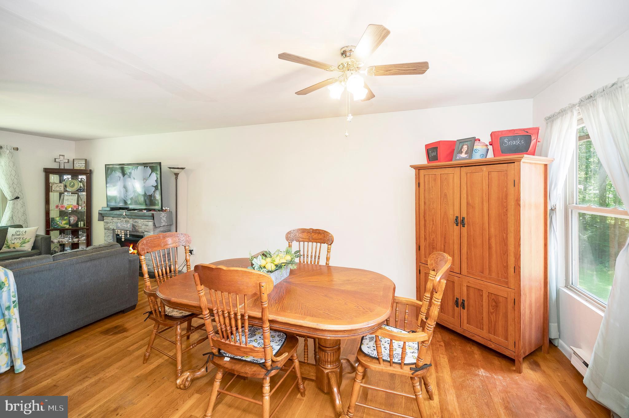 Spacious Dining Room
