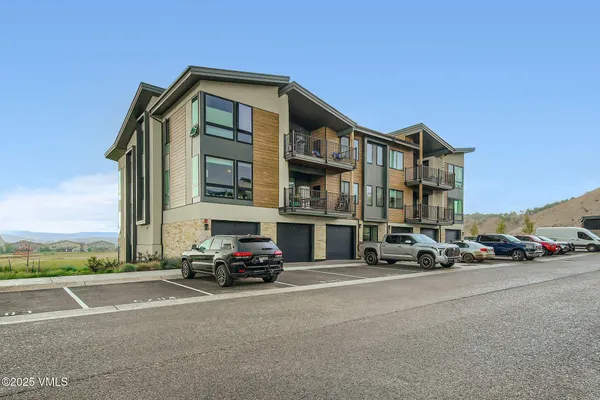 $775,000 | 91 Mount Hope Circle, Unit B303, Eagle, CO 81631