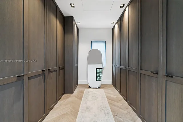 $68,000,000 | 105-115 Ocean Boulevard, Golden Beach, FL 33160