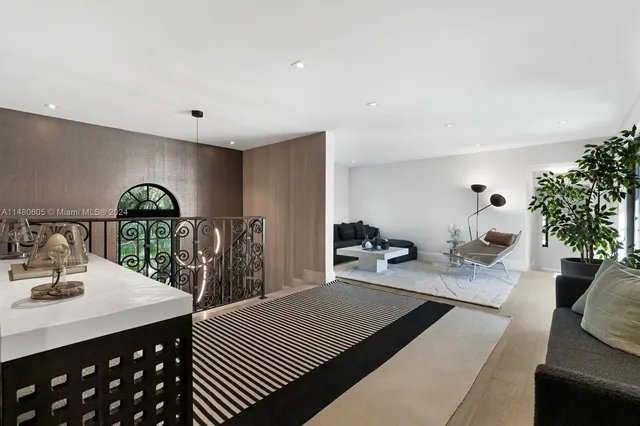 $68,000,000 | 105-115 Ocean Boulevard, Golden Beach, FL 33160