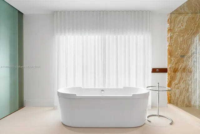 $68,000,000 | 105-115 Ocean Boulevard, Golden Beach, FL 33160