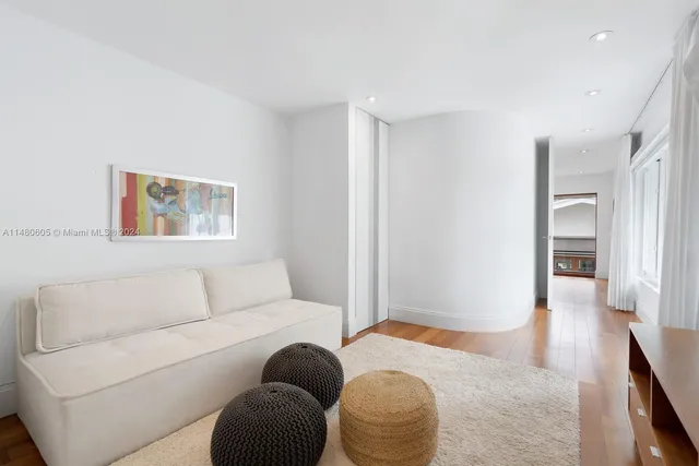 $68,000,000 | 105-115 Ocean Boulevard, Golden Beach, FL 33160