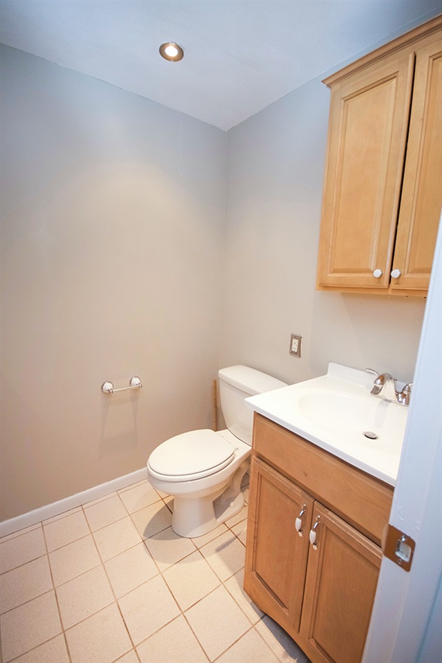 5 Rutledge Road, Unit 4 Plaistow, NH 03865 - Photo 12 of 32 Gallery Image 12