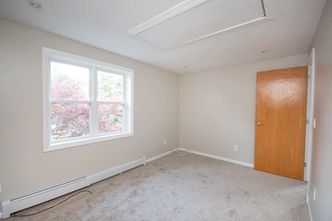 5 Rutledge Road, Unit 4 Plaistow, NH 03865 - Photo 18 of 32 Gallery Image 18