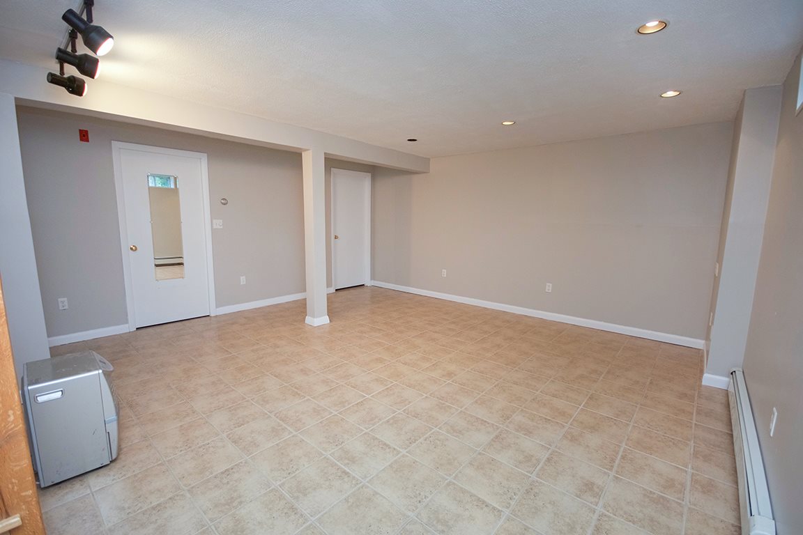 5 Rutledge Road, Unit 4 Plaistow, NH 03865 - Photo 21 of 32 Gallery Image 21