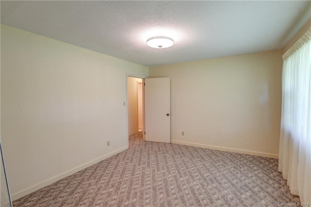 111 Jennings Road Dallas, NC 28034 - Photo 14 of 19 Gallery Image 14