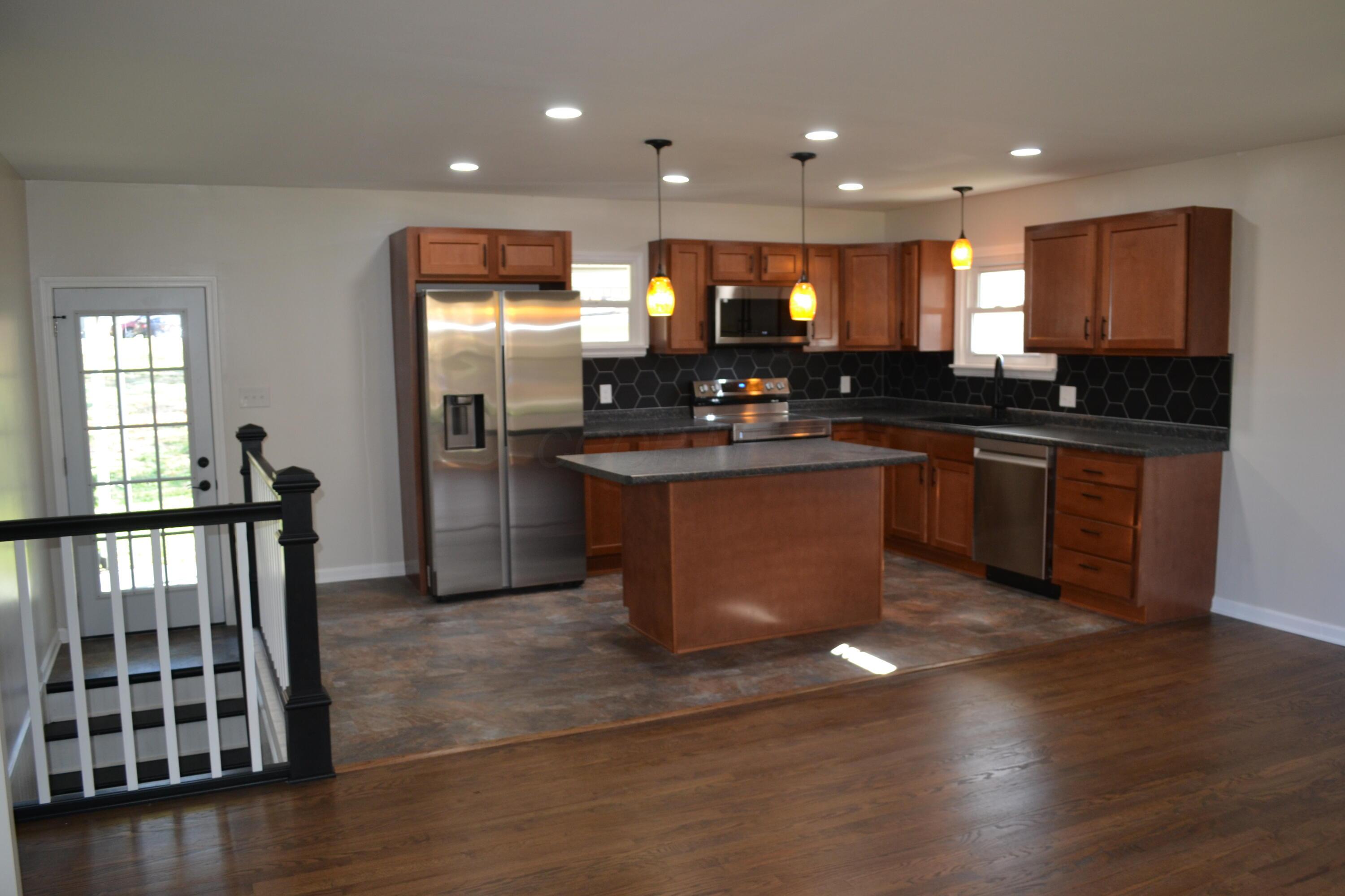 5375 Fairmount Road Heath, OH 43056 - Photo 4 of 63 DSC_0140