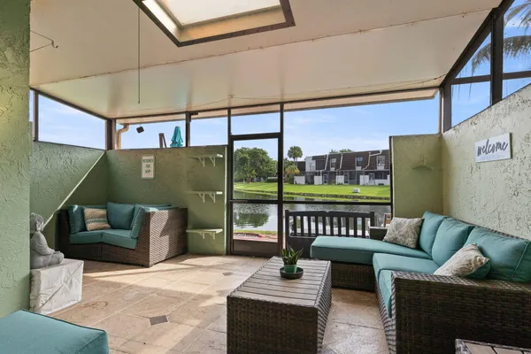 $3,000 | 9119 Lime Tree Lane, Unit 169, Pembroke Pines, FL 33024