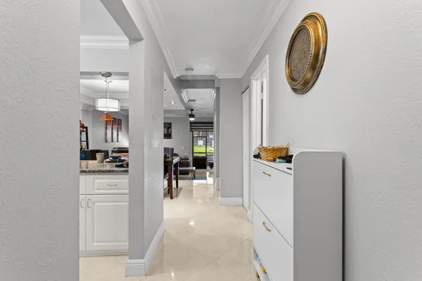 $3,000 | 9119 Lime Tree Lane, Unit 169, Pembroke Pines, FL 33024