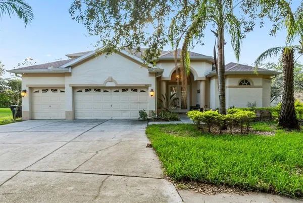 $575,000 | 2425 Blue Stone Court, Valrico, FL 33594