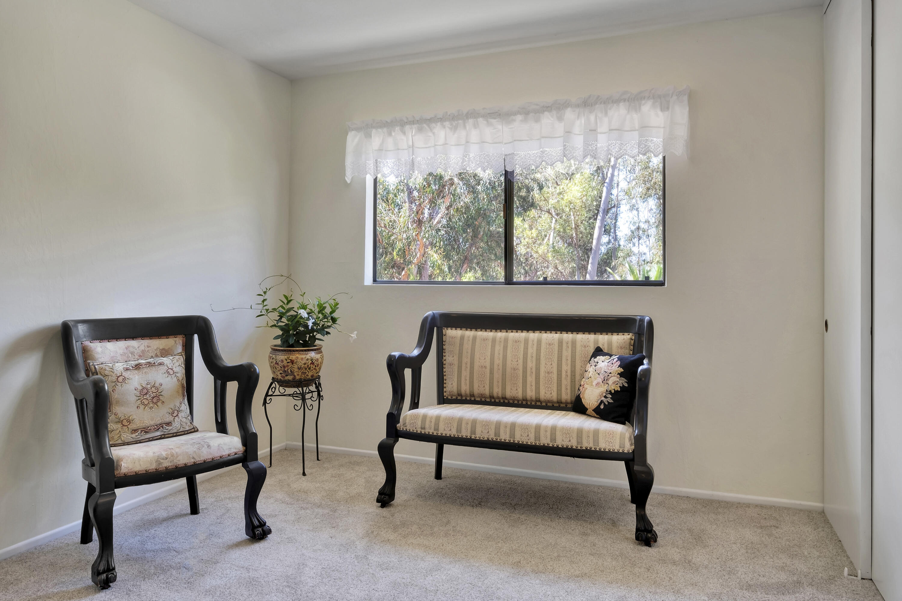 585 Sycamore Vista Road Santa Barbara, CA 93108 - Photo 12 of 26 Bedroom 3