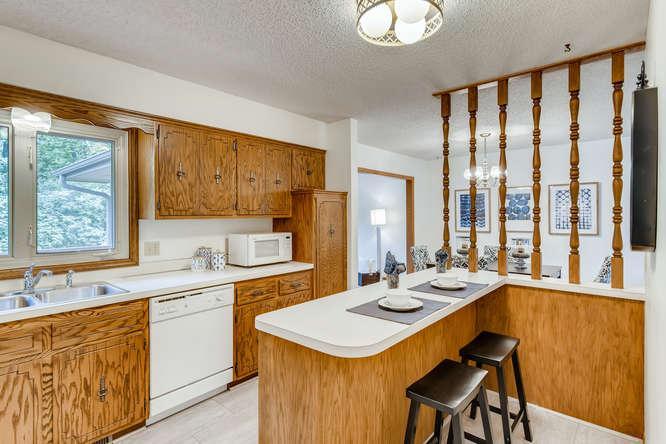 8516 Virginia Road Bloomington, MN 55438 - Photo 8 of 14