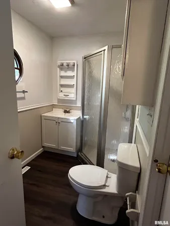 $850 | 126 Amsler Street, Unit B, Bartonville, IL 61607