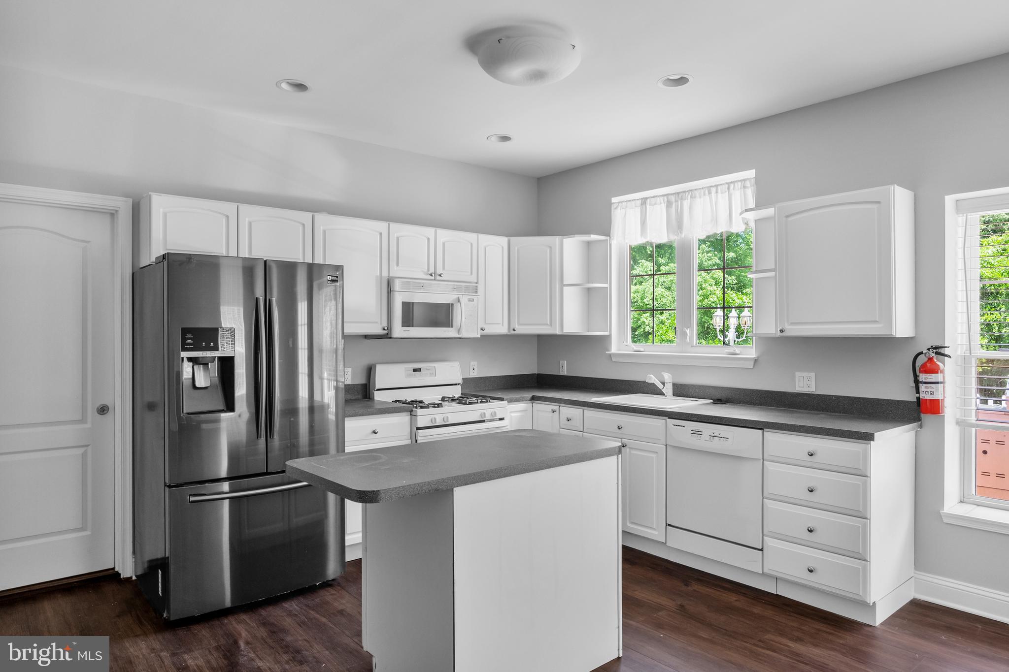 265 Mt Laurel Road Mount Laurel, NJ 08054 - Photo 31 of 62 Guest Suite - Kitchen