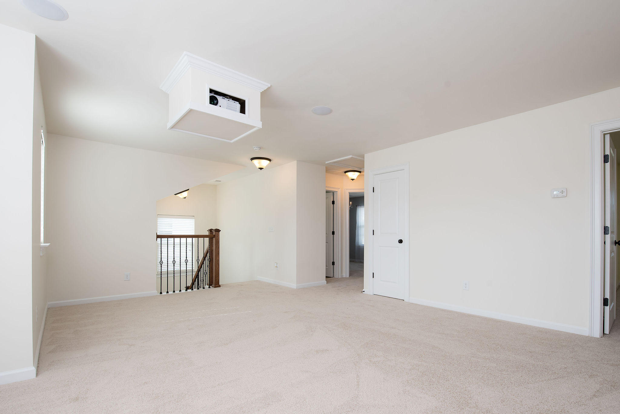 424 Spectrum Road Summerville, SC 29486 - Photo 17 of 44 Projector