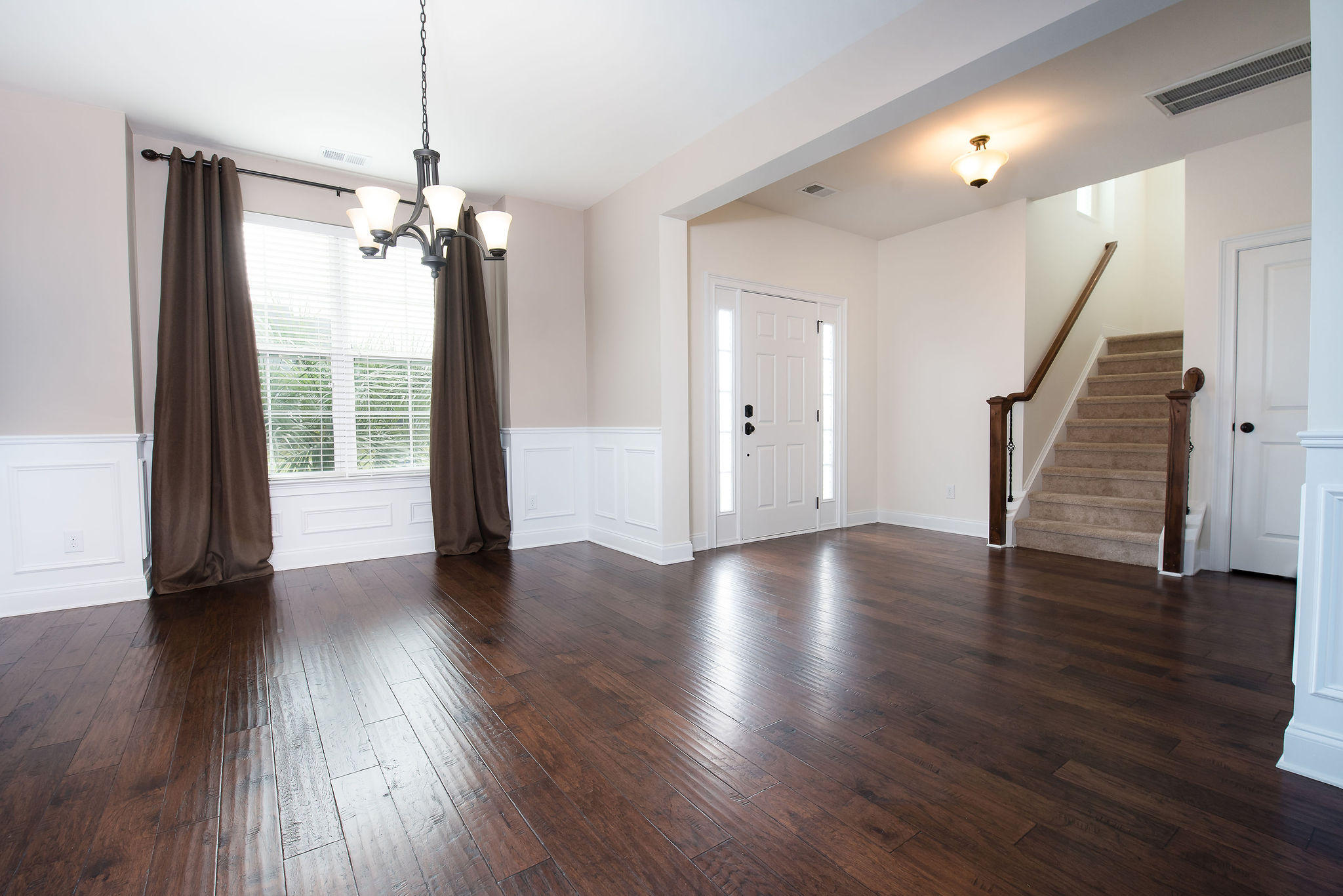 424 Spectrum Road Summerville, SC 29486 - Photo 4 of 44 Dining Room