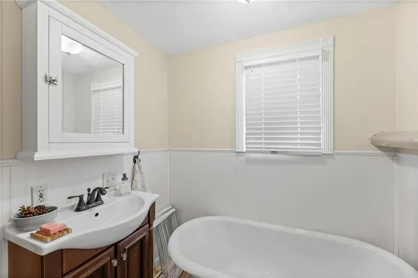 $415,000 | 501 East Shawnee Street, Paola, KS 66071