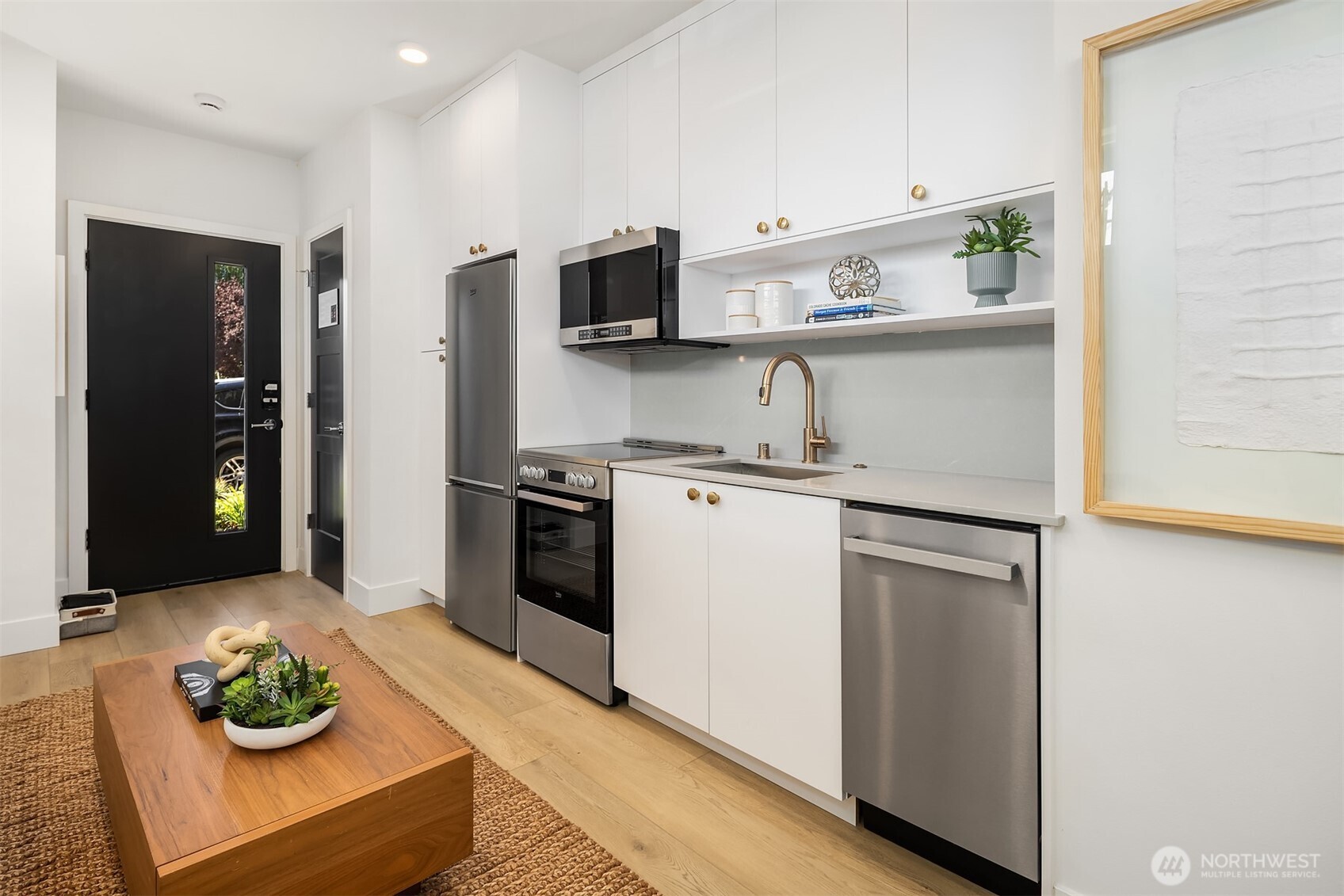 3606 Francis Avenue North Seattle, WA 98103 - Photo 19 of 35