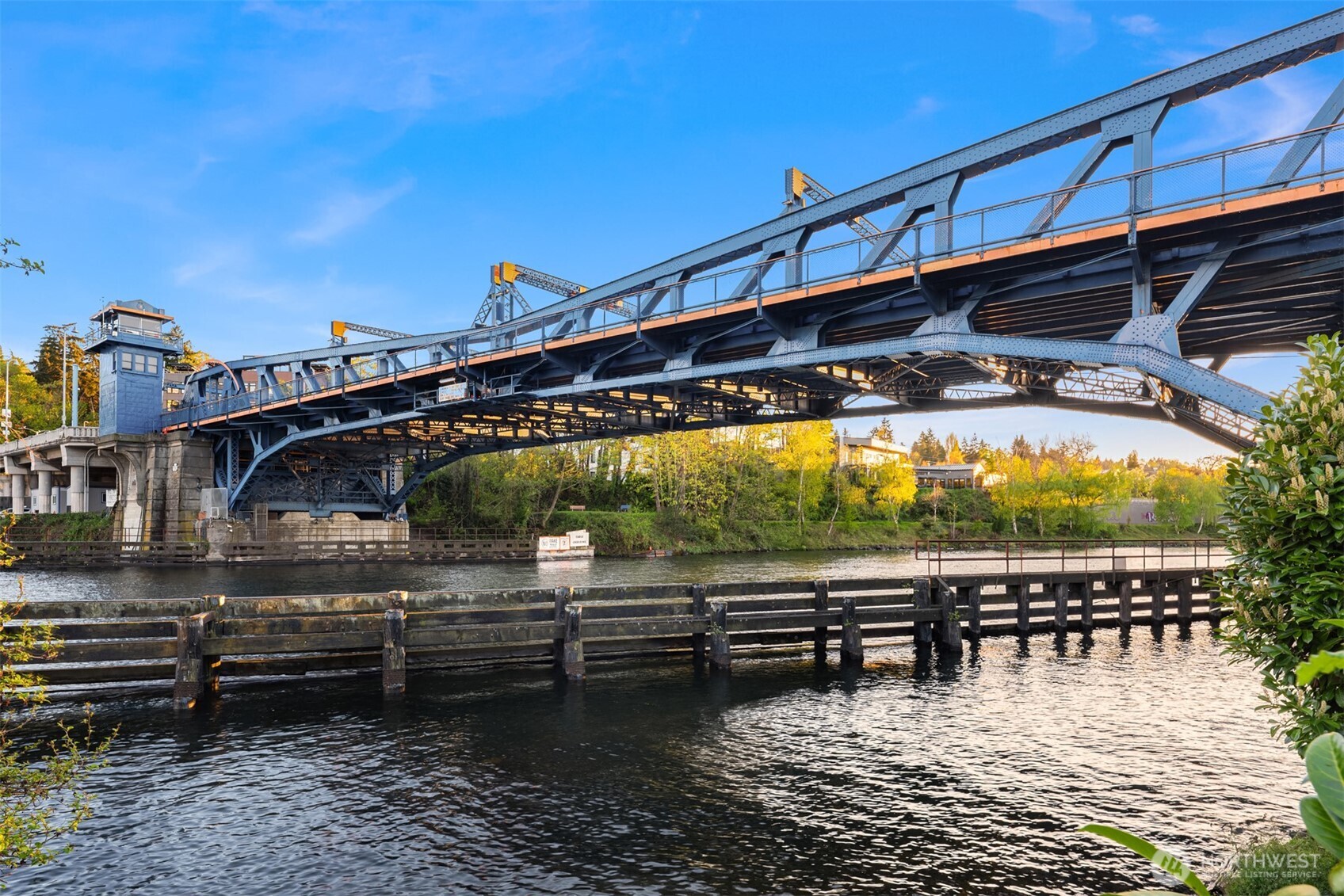 3606 Francis Avenue North Seattle, WA 98103 - Photo 28 of 35