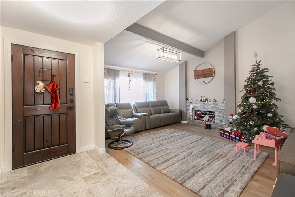 13056 Aztec Street Sylmar, CA 91342 - Photo 3 of 14