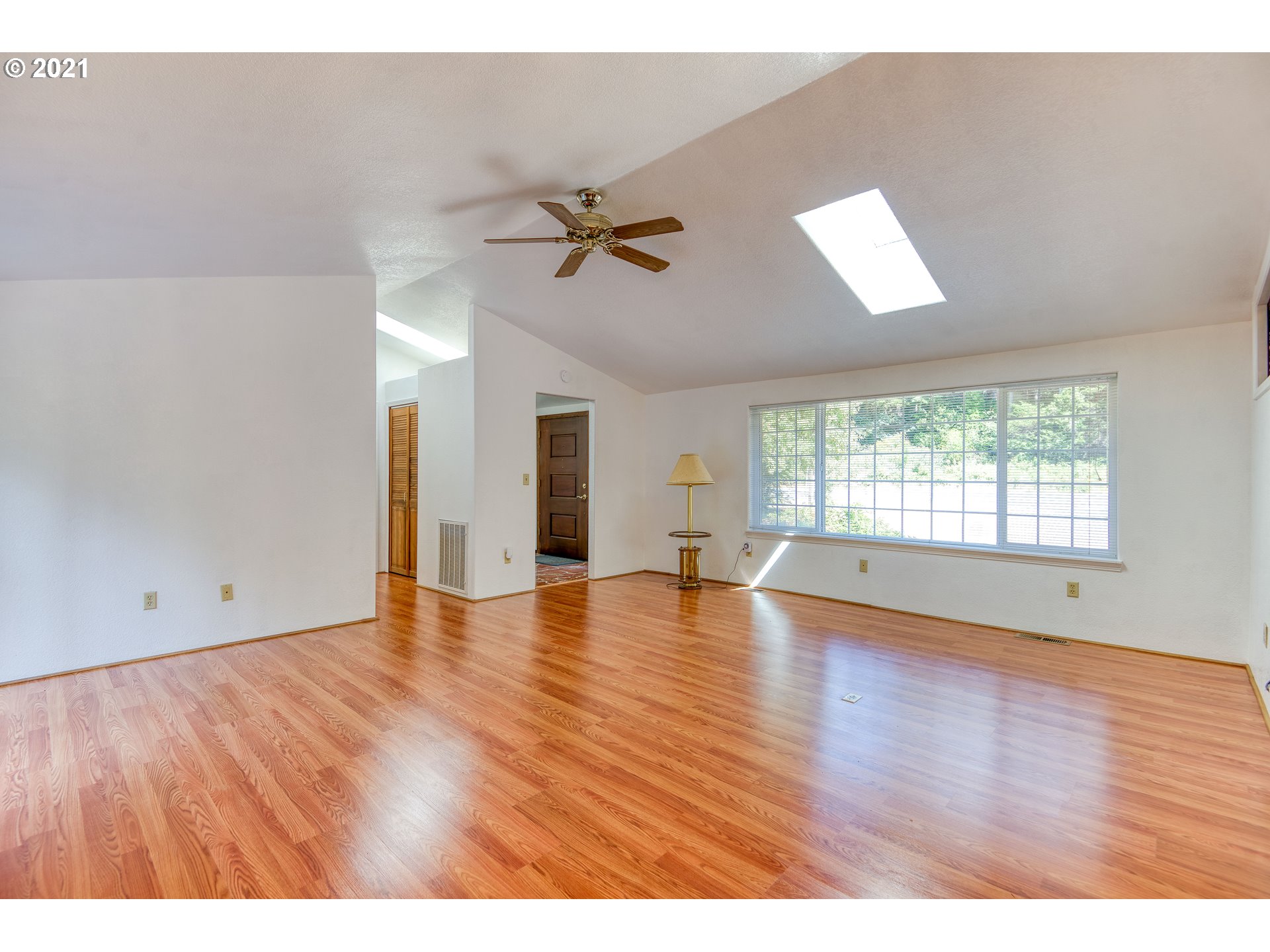 42516 Port Orford Loop Road Port Orford, OR 97465 - Photo 6 of 32 Gallery Image 6