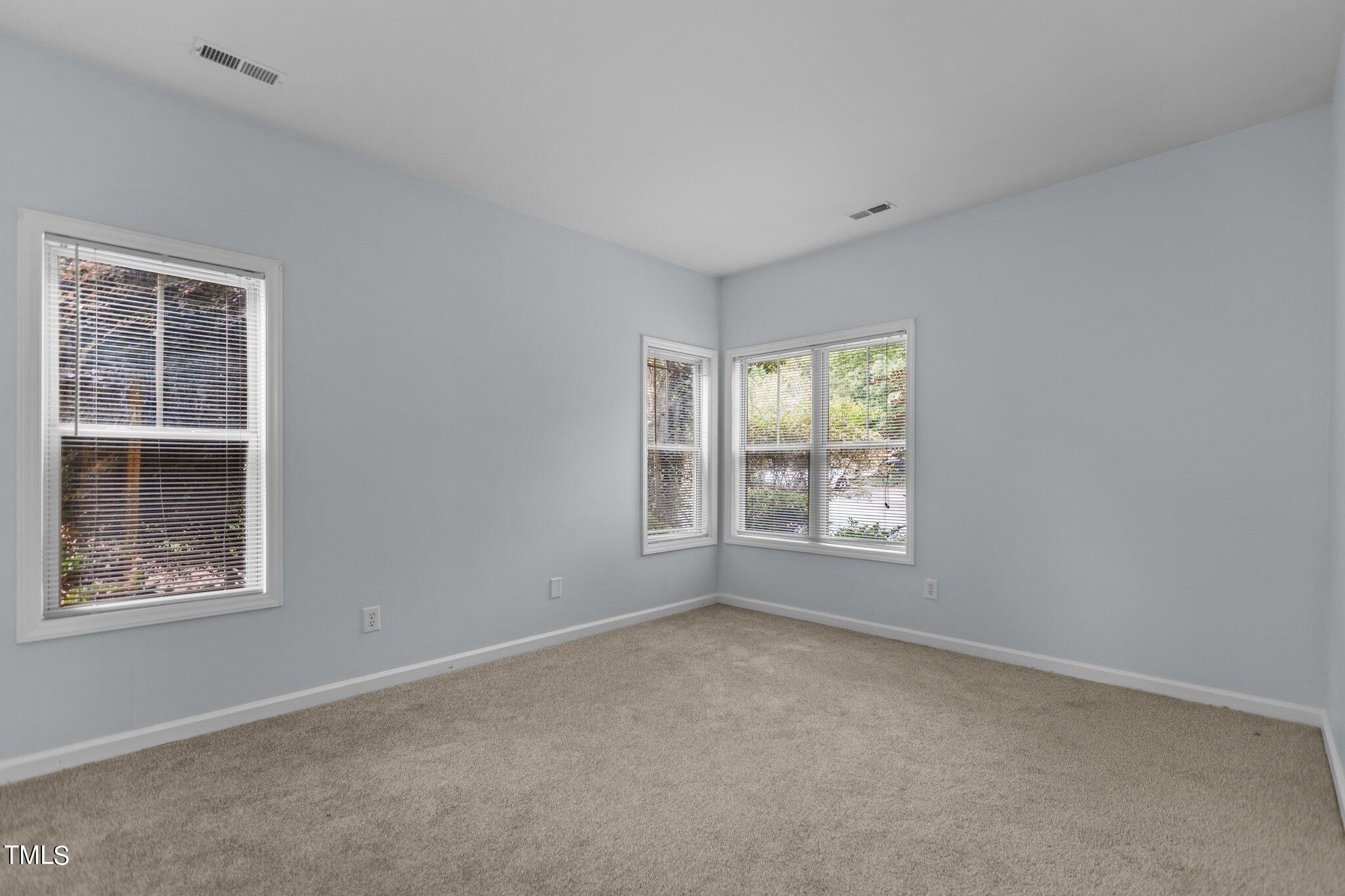 6011 Winterpointe Lane, Unit 101 Raleigh, NC 27606 - Photo 16 of 24 14-web-or-mls-IMGL5797