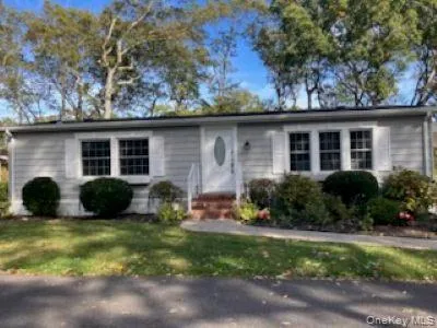 $275,999 | 465 Old Country Road, Unit 465, Riverhead, NY 11901