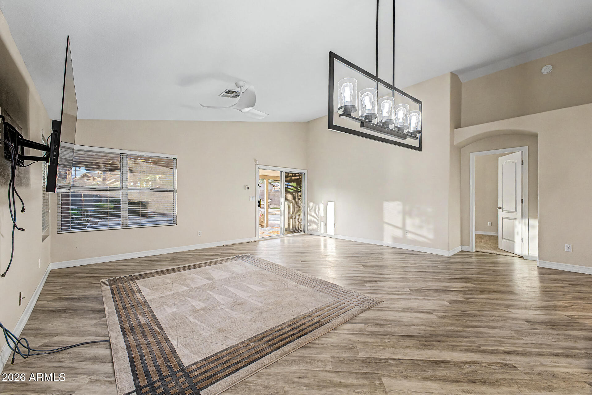 4102 East Rock Wren Road Phoenix, AZ 85044 - Photo 6 of 25 06 Living Room