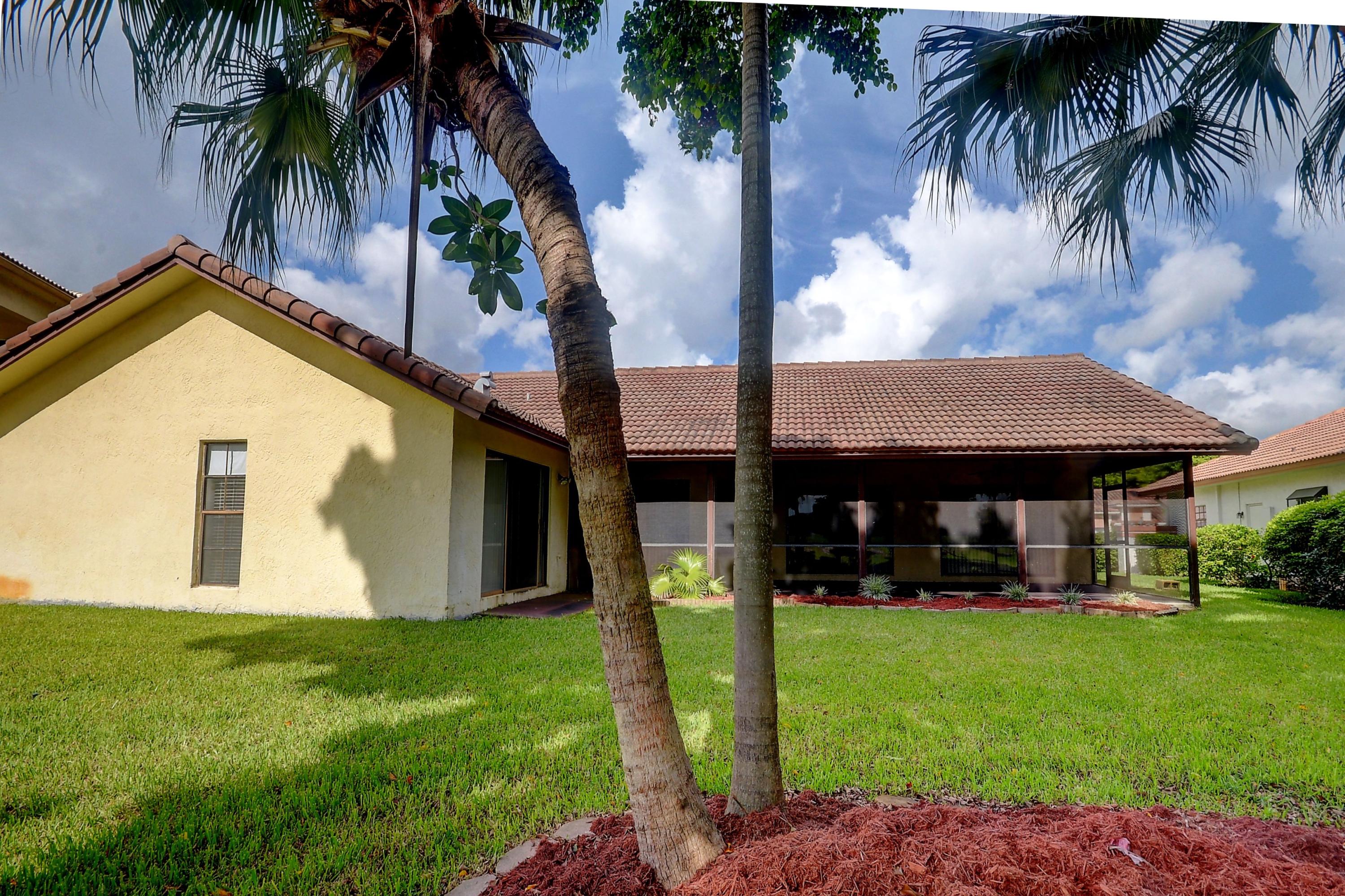 20105 Back 9 Drive Boca Raton, FL 33498 - Photo 15 of 17 rear view2