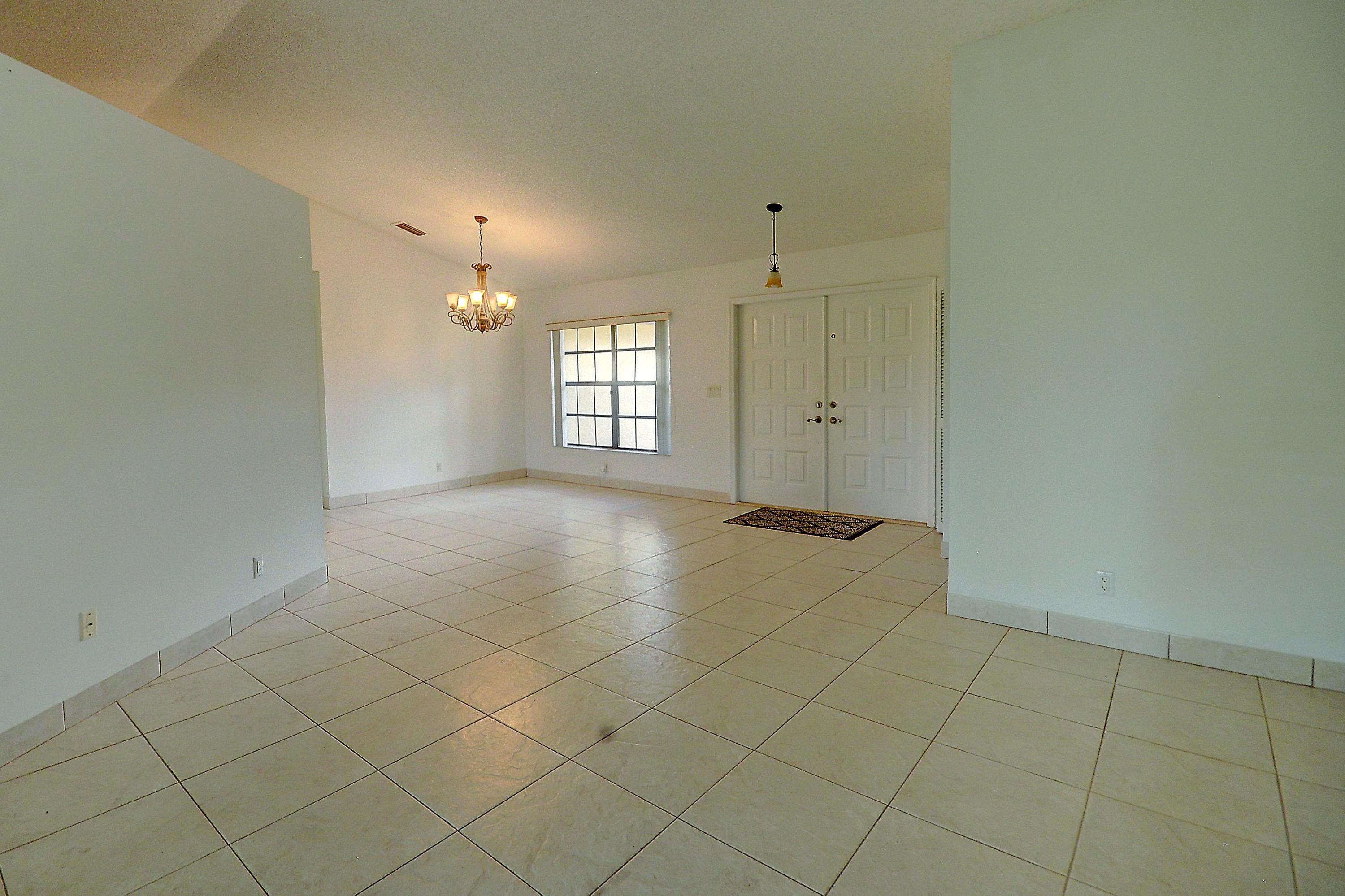 20105 Back 9 Drive Boca Raton, FL 33498 - Photo 6 of 17 living rm