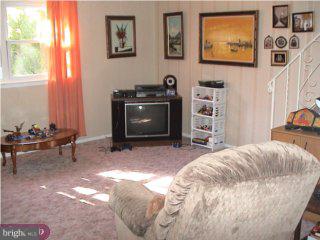 234 Tomlinson Road Philadelphia, PA 19116 - Photo 3 of 6 Gallery Image 3