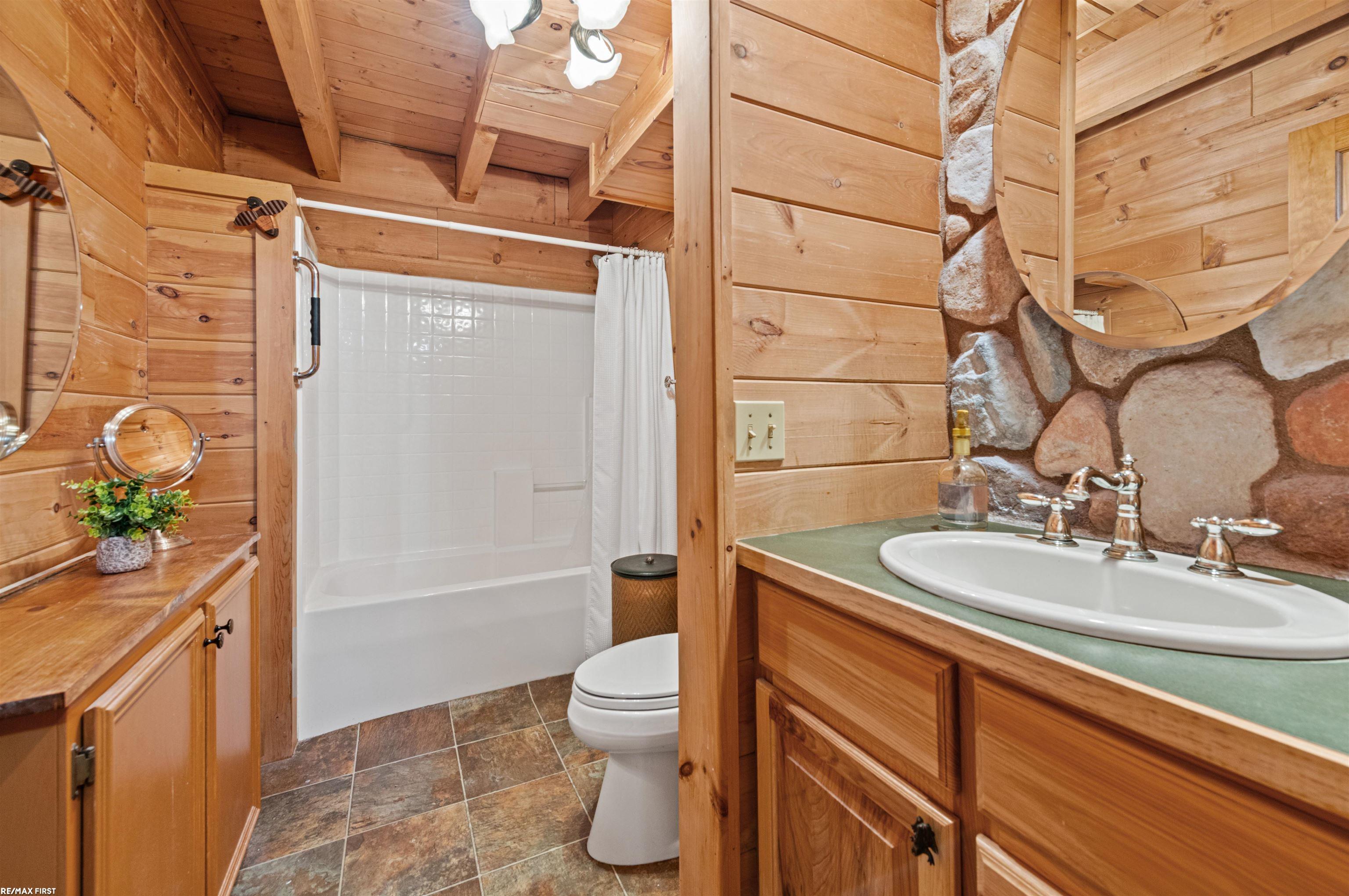 5562 Casey Road Dryden, MI 48428 - Photo 17 of 50
