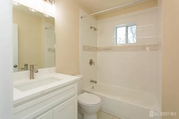 $849,000 | 15 Bradley Drive, Edison, NJ 08817