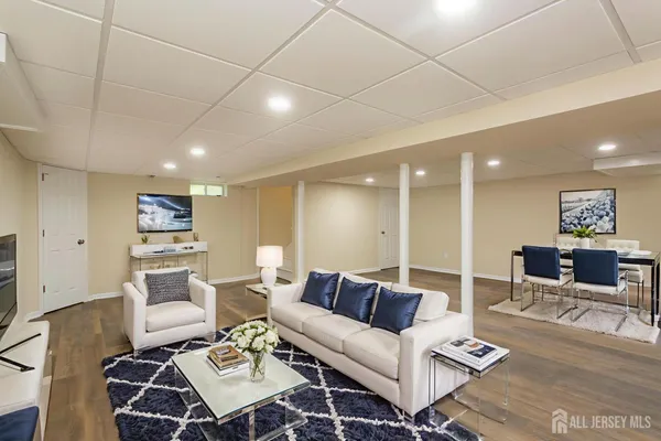 $849,000 | 15 Bradley Drive, Edison, NJ 08817